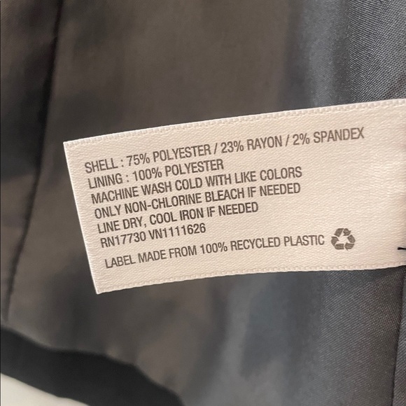 Merona Classic Black Women's Blazer Size 6, PTP 18”, pit to cuff 18” L 36” - Picture 13 of 14